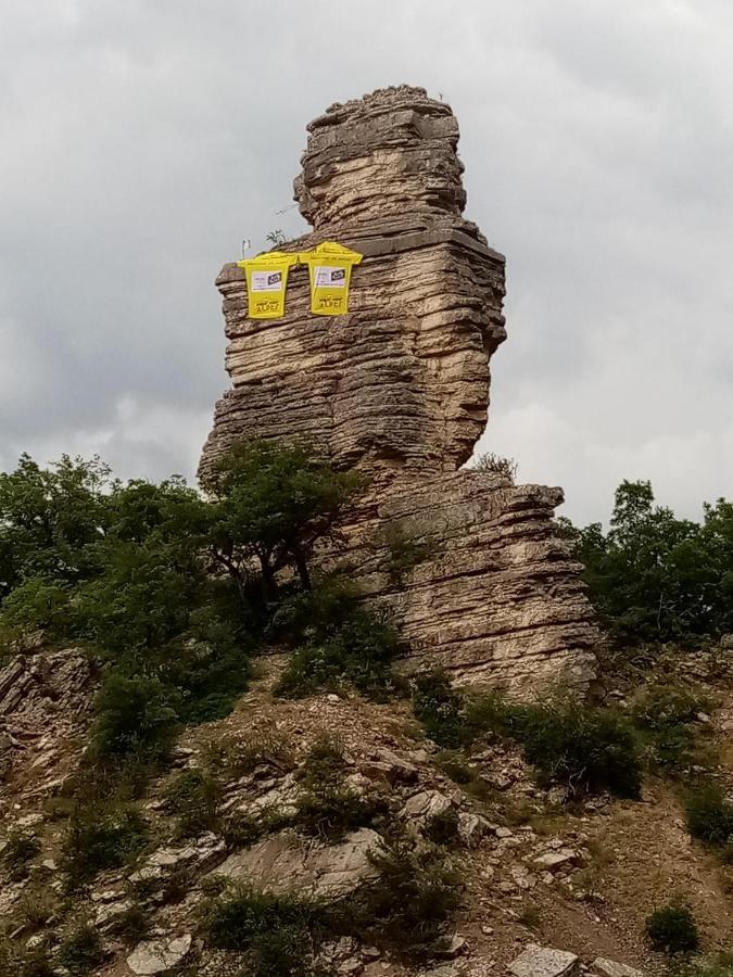 La Canopée Barret-sur-Meouge Esterno foto